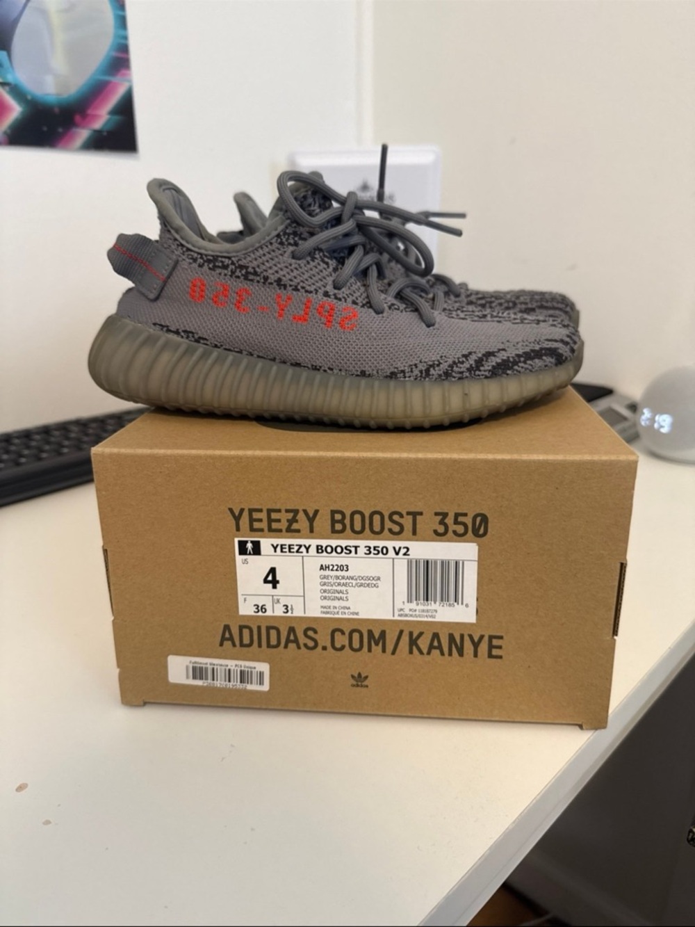Yeezy Boost 350 V2 Grey Sneakers size US 4
